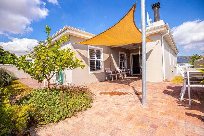 3 Bedroom Property for Sale in Protea Heights Western Cape